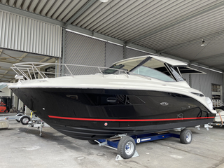 Sea Ray 320 DAOE mit Klima - Black Beauty Boats BILD 1