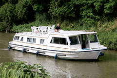 Le Boat Millau (barco de motor)