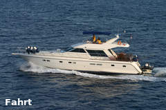 Yaretti 2110 (barco de motor)