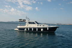 SAS Vektor Adria 1002 (powerboat)