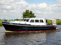 Standard 35 (barco de motor)