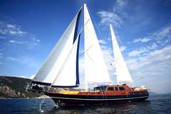 Yacht & Gulet (sailboat)