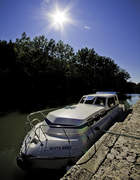 Les Canalous Triton 1050 (powerboat)
