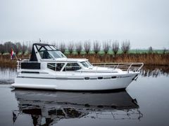 Pedro 33 (powerboat)