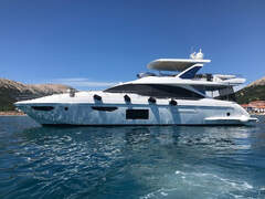 Azimut 72 Fly (powerboat)